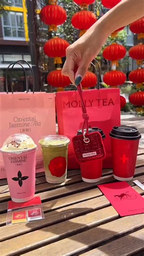 Chanel - Foodie & Lifestyle 🐰 on Instagram: "🧧🌸 Spring Festival sips with @mollytea_australia 🌸🧧 Trying the Camellia Oolong Series (launching from 17 Feb) 🧋 Camellia Oolong Milk Tea – smooth, creamy, with light floral oolong notes and not overly sweet 🍊 Camellia Zest – refreshing, citrusy, with orange slices for a bright, fresh finish 🍵 Camellia Matcha – earthy matcha balanced with soft camellia florals, rich but clean They are launching the Spring festival campaign: 🧧 From 17–19 Feb – 