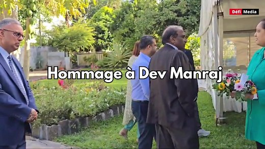 Décès de Dev Manraj : fonctionnaires et anciens membres de la fonction publique lui font leurs adieux Tous ont tenu à rendre un dernier hommage à Dev Manraj ce mardi 18 juin, à son domicile à Vacoas. Parmi eux se trouvaient l’ancien haut fonctionnaire Sateeavyed Seeballuck, l’ancien gouverneur de la Banque Centrale Dan Maraye, ainsi que Chandan Jankee et Gilles L'Entêté. Dev Manraj était un « rude bosseur », confie Dan Maraye, qui connaît le secrétaire financier depuis qu’il étudiait en Angleter