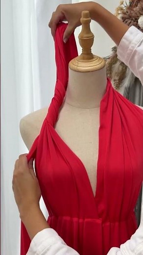 How to Tie the Infinity Dress into a Plunge Neck 🔥