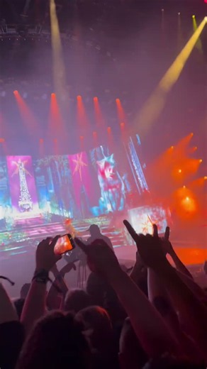 Bring Me The Horizon - Throne live at Sweden Rock Festival 260606