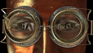 3D MECHANICAL MAN'S EYES MOVEMENT. Ideal for Science fiction movies, TV shows, intro, news, commercials, retro, fantasy, steampunk related project. Includes ALPHA MATTE for easy background replacement