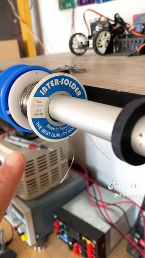 Como soldar con cautin cualquier componente smd #arduino #electronic #pcb #soldadura #electricidad @JLCPCB