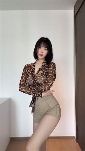 琳铛zl | 你的滴水之恩，我当以身相许啦#御姐 #ootd #日常 | Instagram