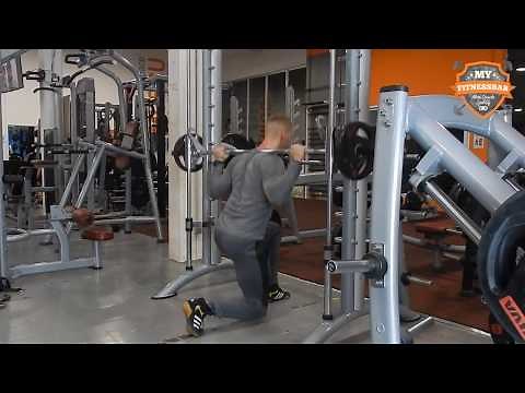 Fentes sur cadre guidé (Smith machine) [QUADRICEPS/FESSIERS]