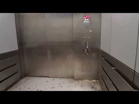 Schindler hydraulic Stop & Shop elevators at the Atlantic Center mall (Brooklyn, NY)