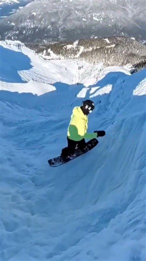 Extreme Skiing on a Steep Snow Mountain 🏔️ | Fearless Downhill Ski Run#short#youtubeshorts