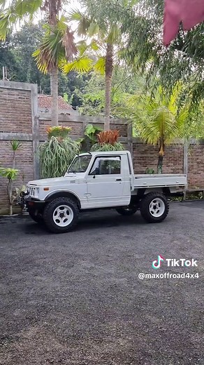 Custom Suzuki Jimny SJ40T Pickup Modifications