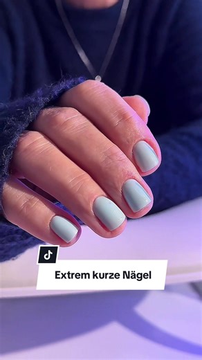 Extrem kurze Nägel, das Ergebnis meiner Kundin!