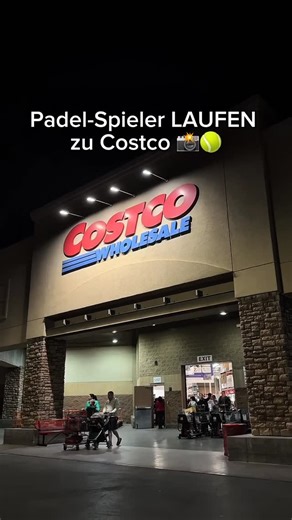 Govision Padel on Instagram: "Teile mit einem Padelspieler 🎾 #padel #padeltennis #padellife #padelcourt #padelworld"