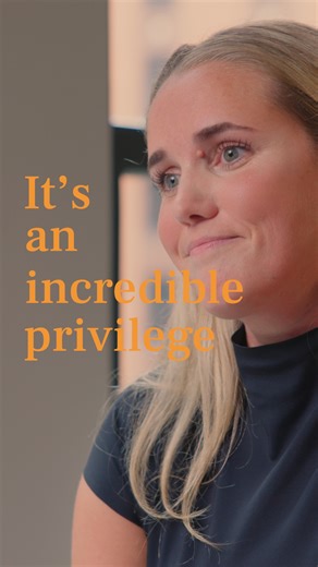 Humantold | Psychotherapy in NYC on Instagram: "Meet Laura Kiernan, one of our wonderful therapists at Humantold. 🧡 Laura's approach to therapy is collaborative. She believes that most of the work gets done within the context of a strong therapeutic relationship. She recognizes the incredible privilege being a mental health counselor is - getting to sit with people, connect with them, and be with them through their greatest hardships and joys in life. ✨ Start your therapy journey with her today