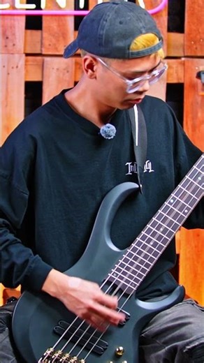 Bass-focused modeler for only $230?! 🤯 Boss GX-1B #bosseffects #bosspedals #bass #bassist #bassgear