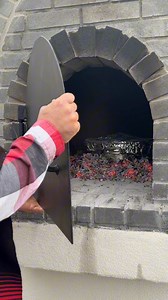 1.1M views · 13K reactions | Puerta para mi Horno de ladrillo 隣隣隣鸞 #horno #pizzaoven #metaldoor #soldador #fabrication | anivarlarios | Facebook