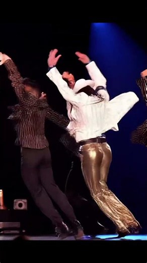 How MJ actually created the Moonwalk #michaeljackson #moonwalk #dance