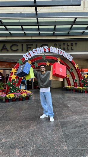 keshav sadhna on Instagram: "You guys know how much I love shipping, Gaya toh time pass ke liye tha… walked out with full, WINTER shopping done.🛍️ 🔥Stopped by #PacificOutletMallJasola, and that’s when I realised the Pacific Grand Rewards Fest is live till 26th January.😍Three lucky shoppers are winning grand prizes, so yeah… plans changed real quick.🤌 😎Started my winter shopping with @bearhouseindia , @crocsindia , @americaneagleindia , and @asicsindia One stop and all my winter moods were s