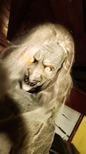 spirit halloween 2025 crypt countess animatronic demo phrase 2 #shorts #mrfright #halloween #fypp