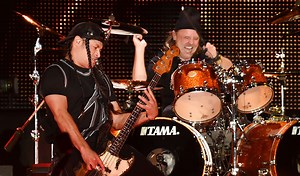 Metallica Rocks Out The Night Before Super Bowl 50!
