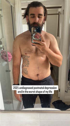 Simon Booth | IG growth & Marketing on Instagram: "In 2021 I had undiagnosed postnatal depression. When Harlow was born I was in the worst shape of my life. I’d focused so much on building my business I just stopped looking after myself for 3 years. I wish this was some quick 16 week transformation but the reality of it is it’s taken a long time. Opening up about how I felt. Actually putting the work in. Being consistent even when I didn’t see results straight away. It’s really only been the las