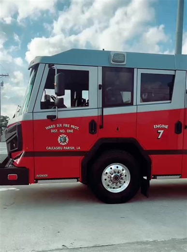 🚨 BREAKING NEWS 🚨 The Grinch was spotted sneaking around the station… and attempted to steal the fire truck! Thankfully, he didn't get far thanks to the quick thinking of our firefighters. They reminded him that while he may steal Christmas, he doesn’t stand a chance against a fire department that’s always ready to serve. The truck is safe. The lights are bright. The coffee is strong. And Christmas spirit? Fully restored. Merry Christmas and Happy New Year from our fire family to yours—stay sa