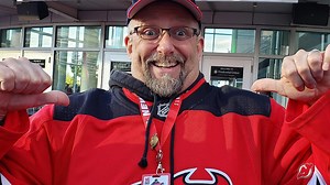 COMMUNITY | Fans at Red Carpet