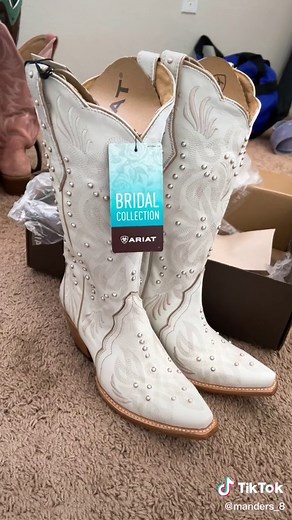 My wedding boots🤍👰🏼‍♀️💍 #wedding #cowboyboots #ariat #obsessed #fyp #perfect #love #fypシ #bride @Ariat