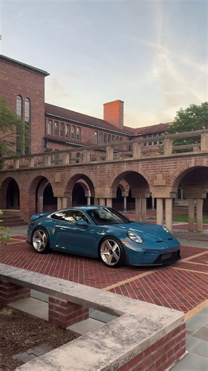 I don’t think it gets much better. #porsche #911 #gt3 #touring #spain | porsche 911