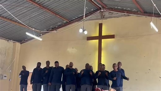 1 Bokang, Modimo wa khanya; Modim'o re entseng; Ketso tsa oona di benya, Di khanya lefantsheng. 2 ka mehla o re tshwarela Dibe tse sa baloeng; Ha o phetse ho hauhela Batho ba sitiloeng. 3 Ho iswe hlompho le poko Ho Ntate le Mora, Le ho Moya ebe thoko, Jwale leka mehla. #JTGGospelChoir #SAMA31 #Crowns18 #MGOMA12 | JTG Gospel Choir