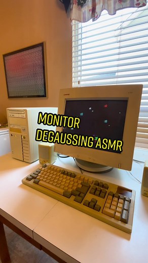 Reply to @shin.baka Degaussing a monitor! Windows 95 Retro PC ASMR #90s #nostalgia #asmr #degauss #windows #crttv #crtmonitor