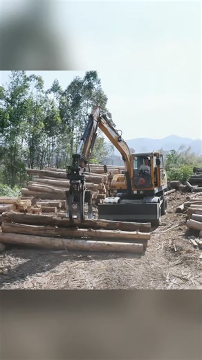 JG95X Log Grab, a powerhouse for log clamping! Customizable accessories | JingGong Excavator Machinery | Facebook