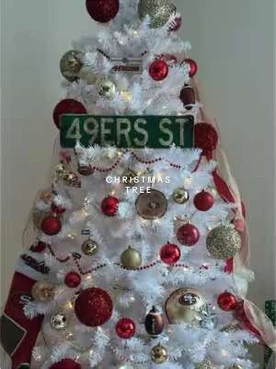 Decorating a 49er Christmas Tree for the Holidays