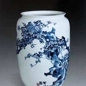 135 reactions · 20 shares | China was once the only source of this treasured high-quality porcelain and truly represents “made in China”. Among numerous towns manufacturing porcelain, Jingdezhen, for the large part of its history, was the pottery production center in China. | Made-in-China.com | Facebook