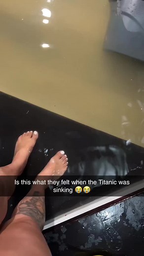 Yoo I need a scuba suit for this 🥹 #OceanGateDupe #ChicagoFlood #Chicago2023 #ItGotWorse