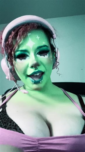 Alien timeseee #felthot #fun #alien | alien