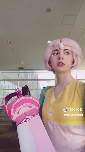 Pink Diamond Cosplay: Amazing Steven Universe Costume by Hanna Marene