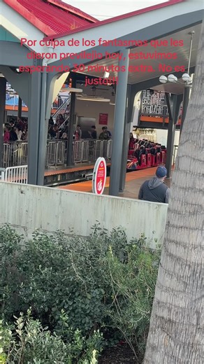 #ghost#fantasmas#disneycaliforniaadventure#disney#incredicoaster | incredicoaster disneyland