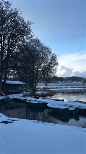 We hope you all had a lovely weekend, whatever you got up to! We are loving the snow, and as much as Christmas is over, it’s giving us Christmas vibes all over again. We adventured out over the weekend to a walk we haven’t done in what feels like forever - Pitfour Lake. This is a very easy walk; it’s flat, has lots of wildlife, and it’s fun for the kids to enjoy. You will be sure to see lots of swans, and over the warmer months, lots of baby swans too! This is a short walk around the lake, and i