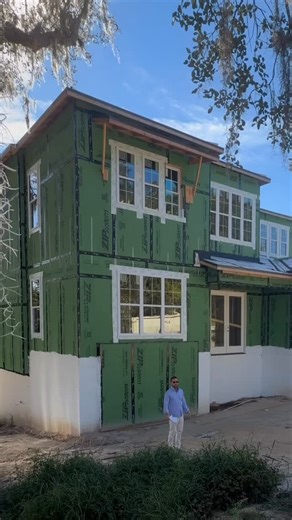 3 stories. A walk-out basement. And one of the smartest floorplans I’ve seen under $1.25M. 👀🏡 This 4,462 sq ft custom home is currently under construction, and I’m walking you through my 3 favorite parts of the floorplan in this reel ⬇️ 🔹 Walk-out basement ADU — ~900 sq ft with 1 bed / 1 bath room for a kitchen. Perfect for multi-gen living, guests, or long-term flexibility 🔹 Main living level — nearly 2,600 sq ft featuring a massive living dining space, walk-in pantry, Thermador appliances,