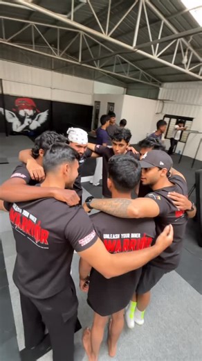 BLACK OPS CALISTHENICS on Instagram: "Walked into @brawnx_calisthenix grand opening and turned the place into a war zone. ⚔️ Competition thrown. Pressure applied. Every Black Ops athlete was pushed forward to perform—no spectators, only soldiers. 🥷🏻🖤 Debuted our brand-new Black Ops athlete T-shirt on the floor, because we don’t show up quietly. Respect to Brawn X—this event wasn’t watched, it was conquered. #blackopscalisthenics #calisthenicscommunity #barwars #streetworkout #mentality"