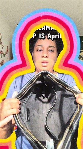 This has to be the best laptop sleeve I ever purchased! #glamaholiclifestyle #laptopcase