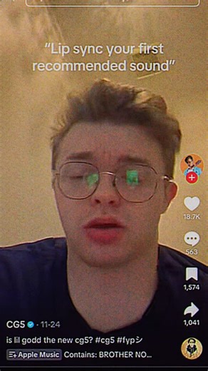 𝐯𝐞𝐫𝐲𝐥𝐨𝐯𝐢𝐧𝐠𝐜𝐚𝐭.𝐣𝐩𝐠 on Instagram: "Super excited to see the #fnaf movie!! 😁👍"