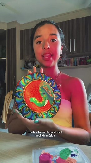 Arte e Música: Criando Mandalas com Cone Crew