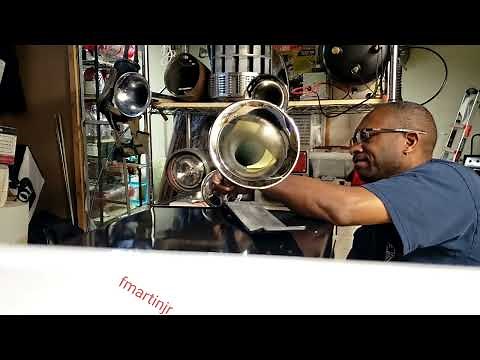 Air horn of Texas sound test and Grover horn turn-tune