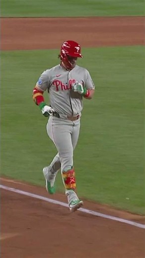 Bryce Harper Hits a Go-Ahead 2 Run Home Run in the 9th vs Nationals!
