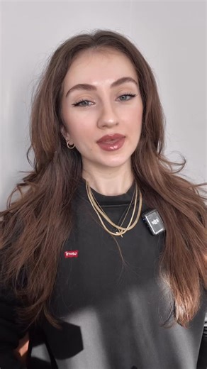 Pelin Merey Köse on Instagram: "Black Friday döneminde aldığım ürünleri sizinle rehber niteliğinde paylaşmak istedim🩷 Parfüm konusunda her parfümümü paylaşmasam da bu indirimde almaya değer bulduğumu paylaştım. Çoğu firma Beymen’de daha iyi fiyata düştü oraya da bakabilirsiniz ama Sephora konusunda benim gibi puanlarınızın birikmesini isterseniz Sephora daha mantıklı oluyor. Statünüz belirli aylar ve sene içinde kazandığınız pualara göre güncelleniyor. Gold iseniz gold kalmıyorsunuz puan kazanm