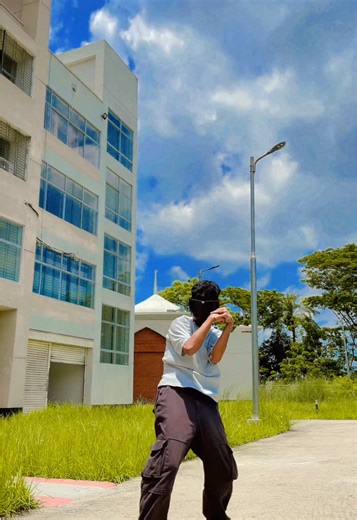 Warm up @🥰YoUr XrUsH🥰 @AhMed EaSin #dance #trending #dancevideo #foryoupage #tiktok #gesolinadance