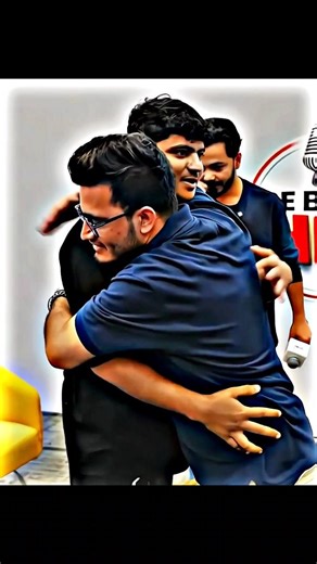 Vipin Sir Ke Sath Arm Wrestling💪 #vipinsir​ #podcast​ #physicswallah​ #armwrestling​ #funny​ #pw