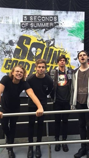 5SOS HQ on Instagram: "you just had to be there ! #5sos #5secondsofsummer"