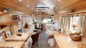 Transforming a school bus into a cozy, luxurious cabin