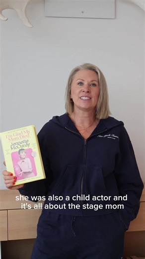 Happy New Year ✨📖 There’s something about the slow season… a quiet start to the year, where evenings and weekends are made for cozy blankets, warm drinks, and building good habits. One habit I’m always an advocate for (I may be biased 😉) is reading more and scrolling less. If you’re looking to swap screen time for a page turner and you’re a Hollywood/ pop culture junkie like me, here are four books I highly recommend adding to your TBR list to kick off the year the cozy (and fun) way. 🤍📚 #tb