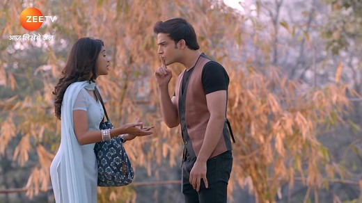 220K views · 13K reactions | Kumkum Bhagya Prachi and Ranbir's moments are always fun to watch. #KumkumBhagya #ZeeOnTheGo | ZEE TV | Facebook