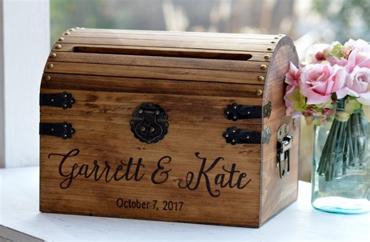 Cute wedding card box ideas | Honestweddingadvice.com